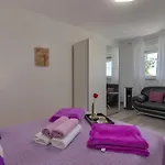 Stunning In Tatil Evi