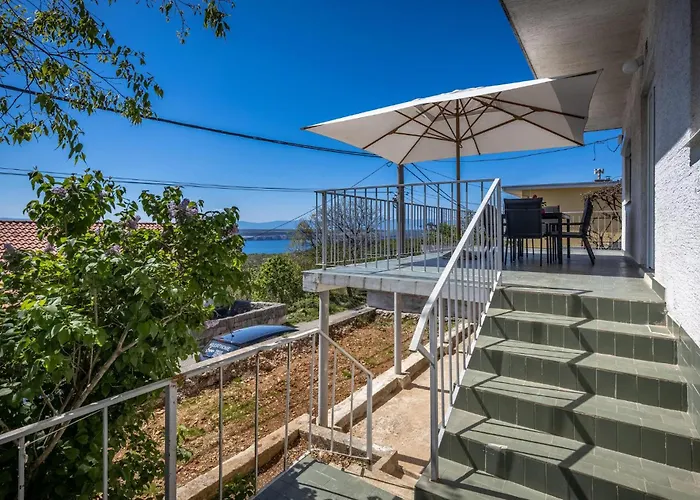 2 Bedroom Gorgeous In