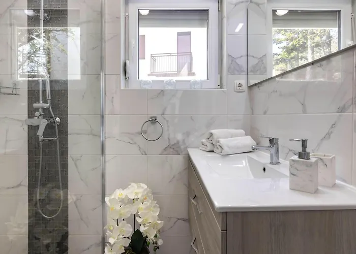 2 Bedroom Gorgeous In Casa de Férias