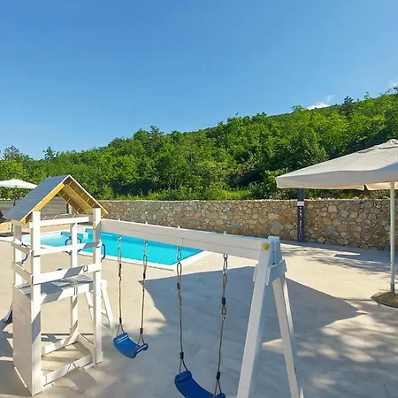 2 Bedroom Gorgeous In